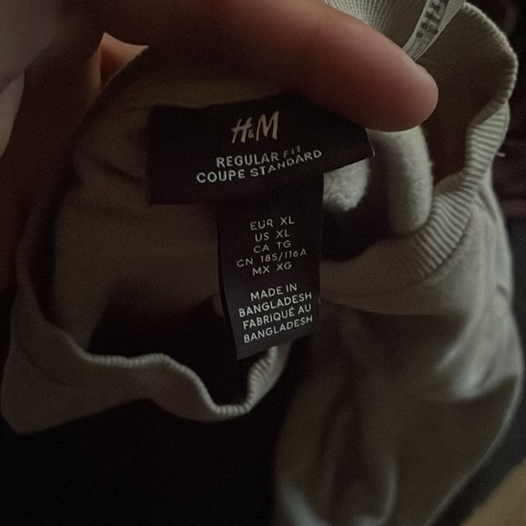 H&M Harvard Crewneck Sweater - Picture 2 of 3